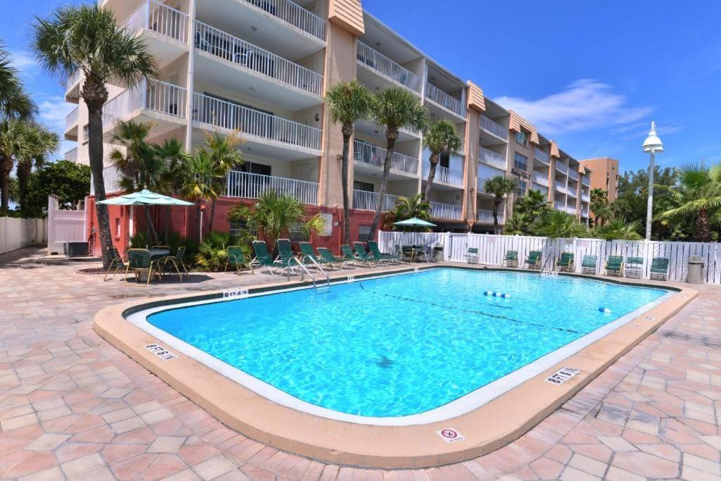 Beach Oasis - No Storm Damage & Guest Ready! Come Enjoy The Heated Pool & Relax At The Beach! Clearwater Beach Zewnętrze zdjęcie